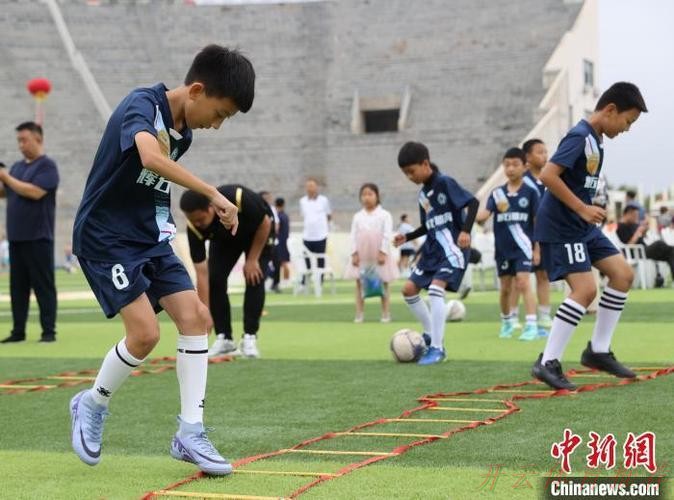 开云体育:2024年中国足球协会“全民健身日”主会场活动在宁夏银川举行 开云体育:2024年中国足球协会“全民健身日”主会场活动在宁夏银川举行